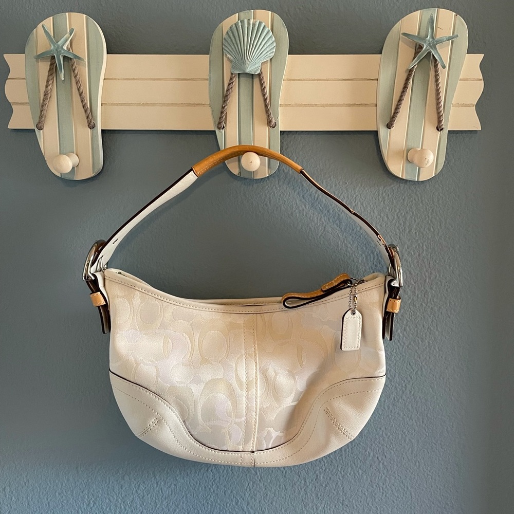 Small coach purse, white.